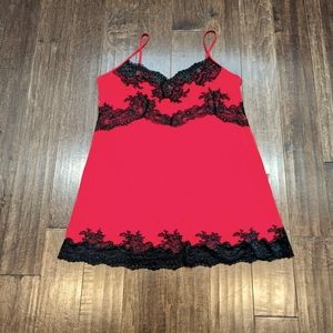 Natori Red with Black Lace Silky-Feel Chemise Size L